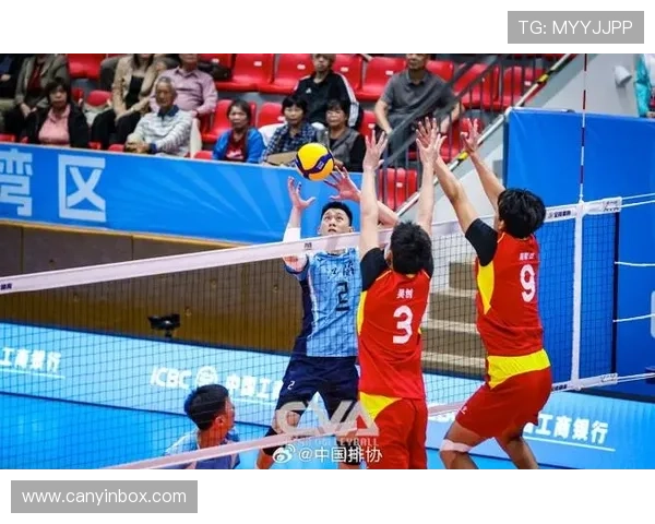 成都排球队的力量揭秘：排球巨献背后的奋斗与荣耀